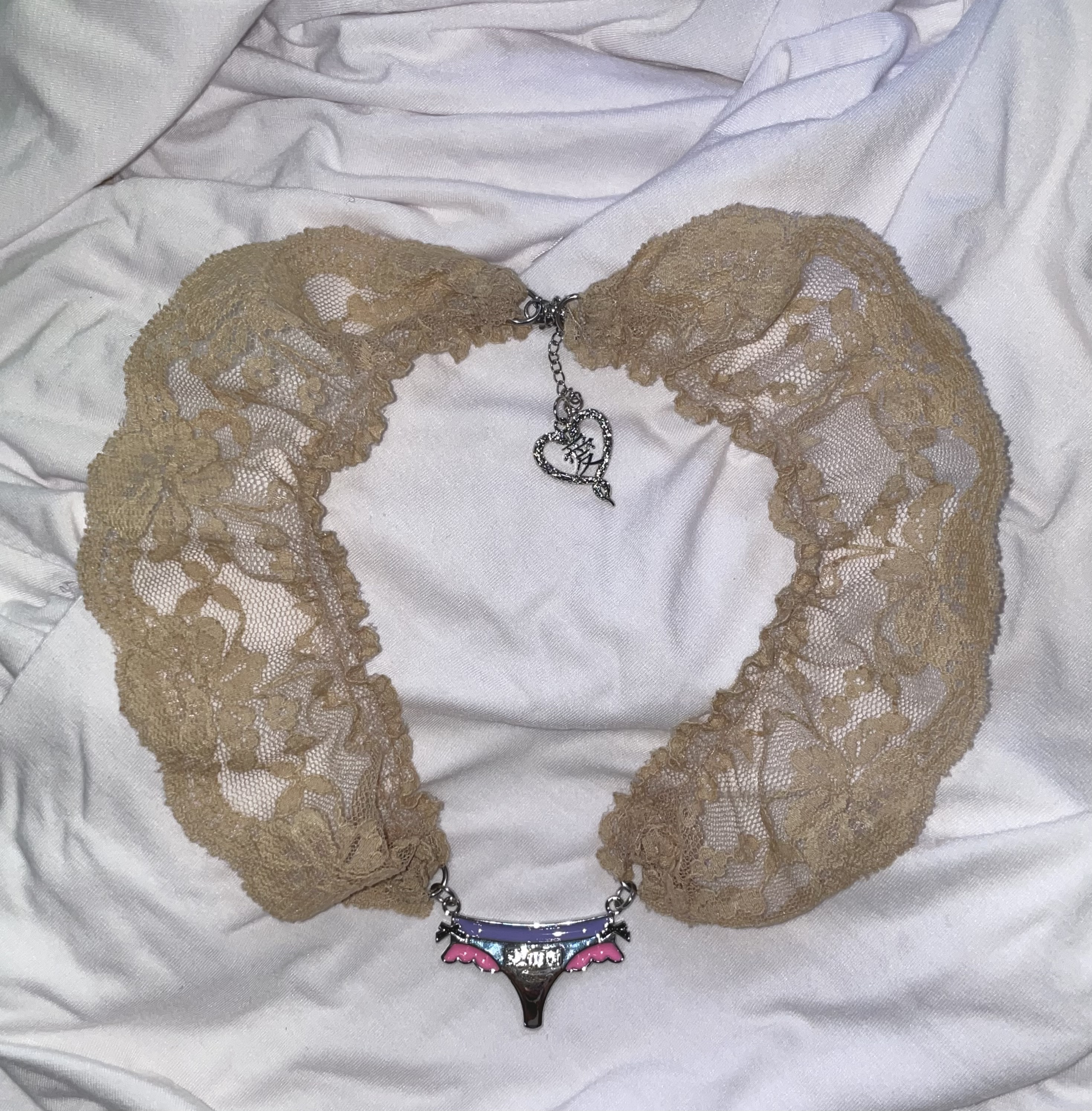 Angel lace necklace - beige